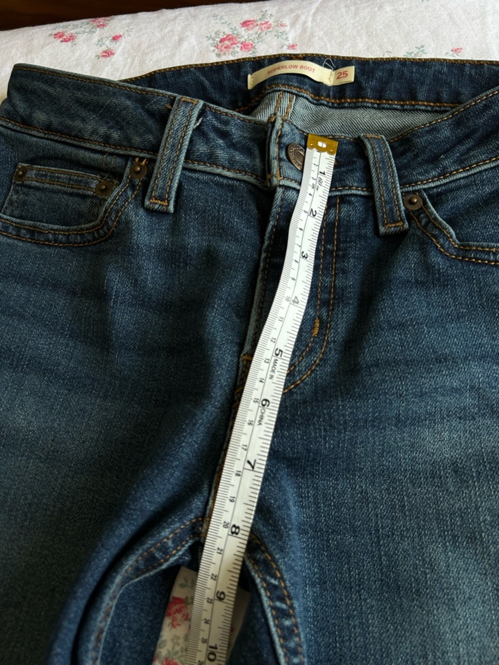 Levi’s Bootcut - Picture 3 of 5